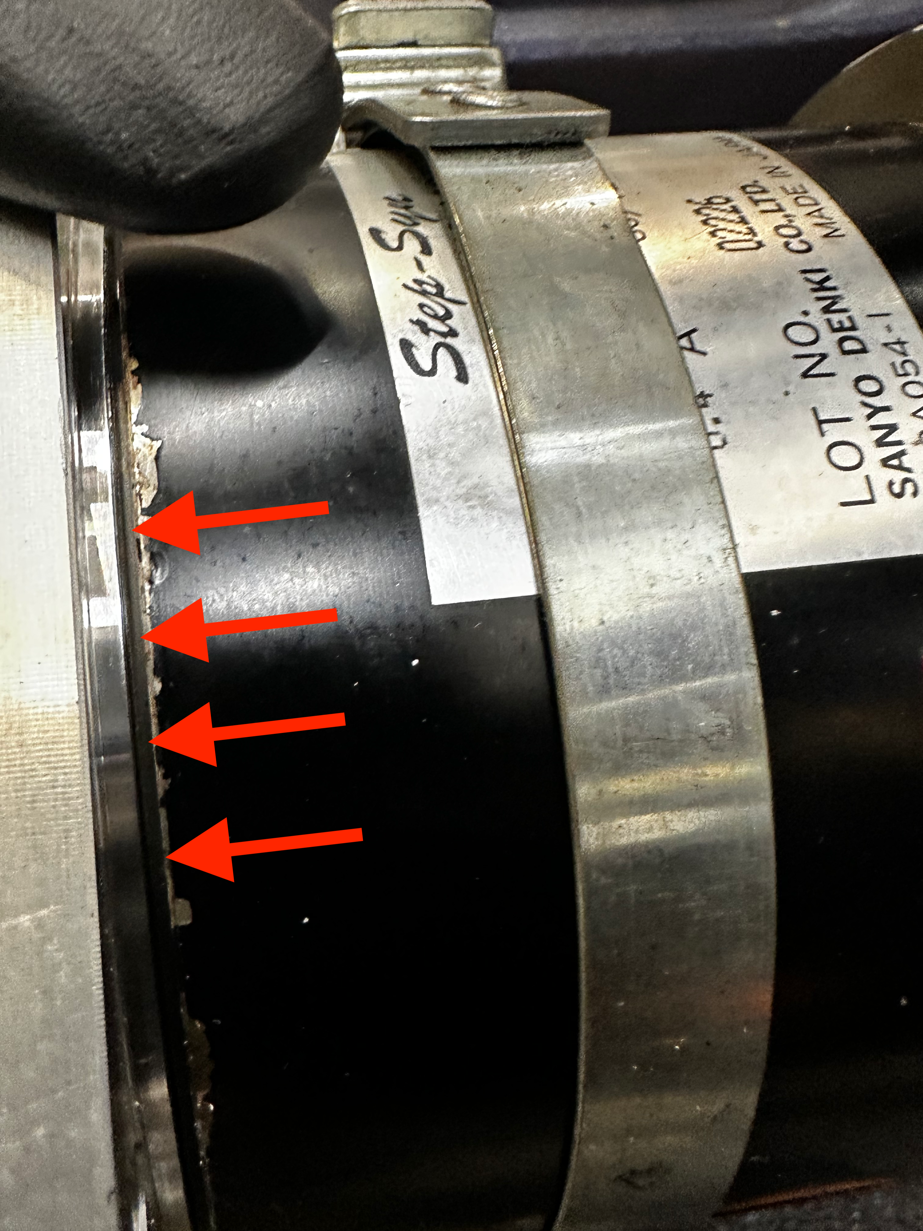 gap forming at the stator and crank plate.