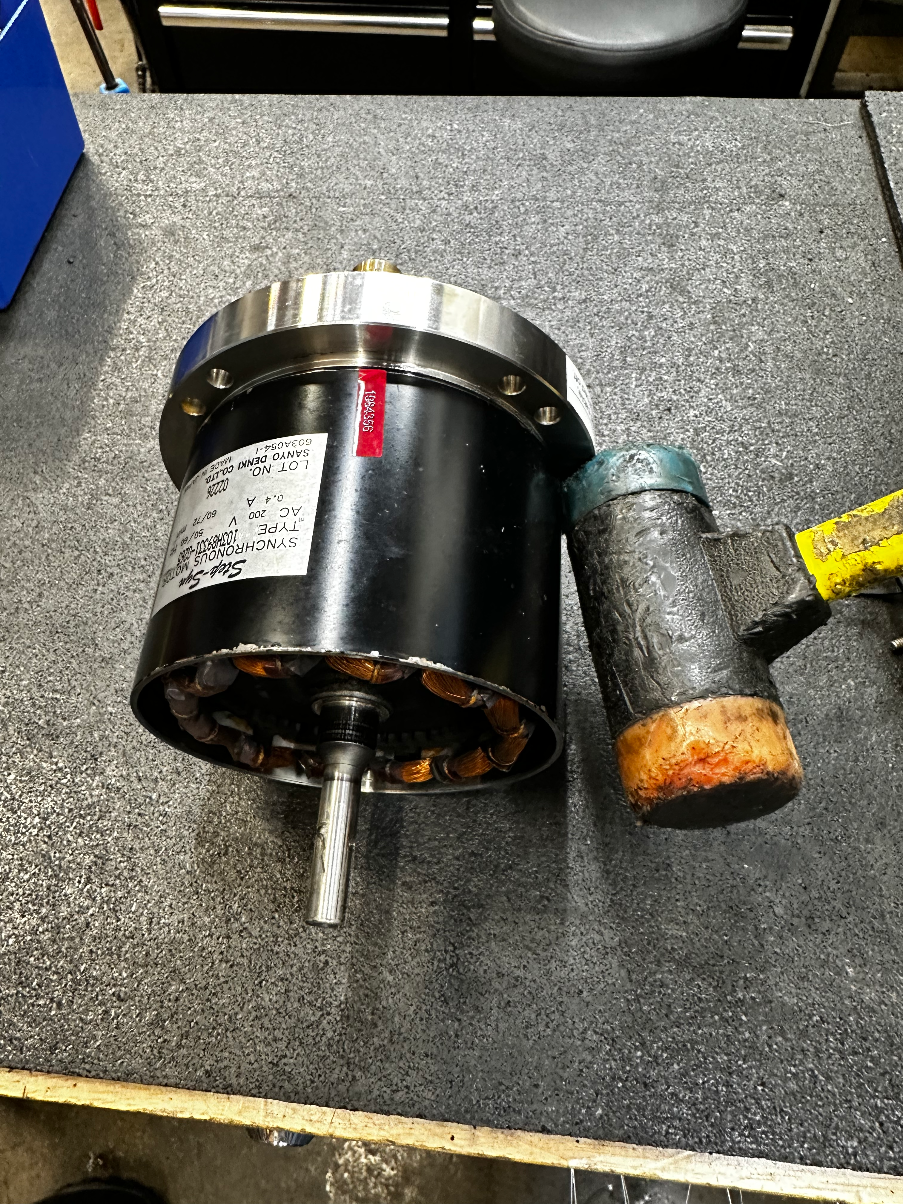 Tapping back plate with the mallet